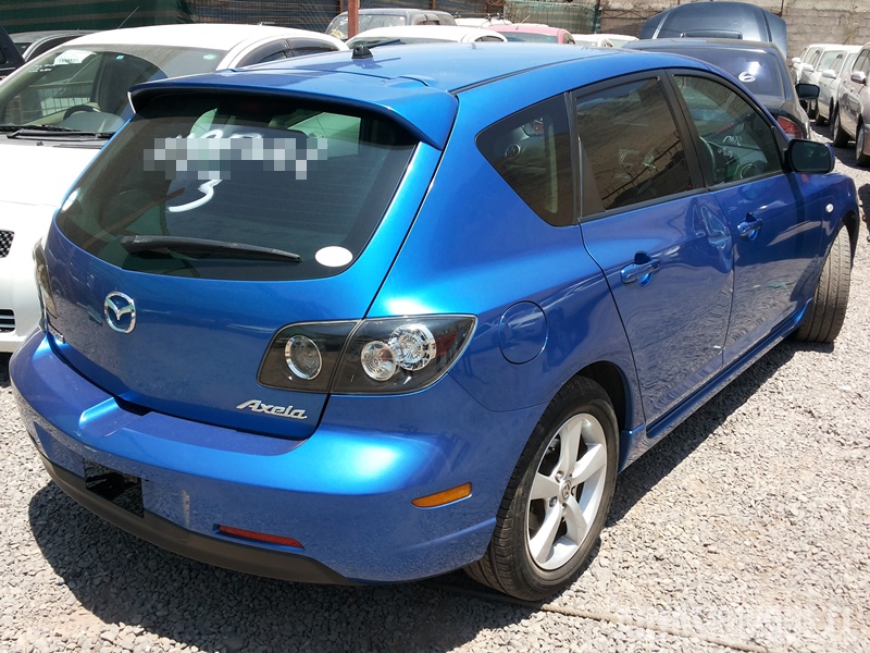 Archivo:Mazda Axela hatchback posterior variantes S y H 10-2003 - 06-2006.jpeg