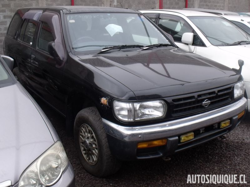 Archivo:Nissan Terrano 2 09-1995 - 02-1999 NO WIDE BODY.jpeg