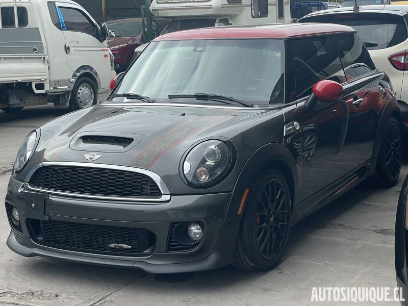 Archivo:Mini Hatch 2 USDM JCW MY2011 - 2013.jpeg