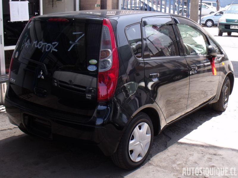 Archivo:Mitsubishi Colt COOL VERY 10-2008 - 10-2012 REAR.jpeg