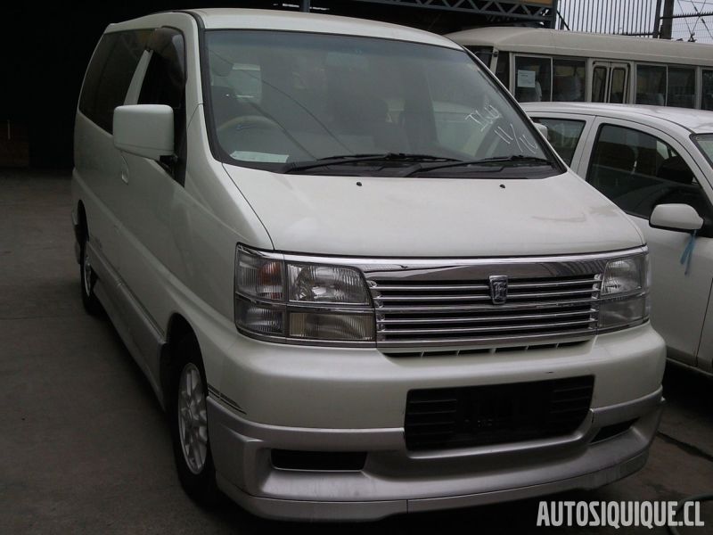 Archivo:Nissan Homy Elgrand Highway Star 01-1998 - 08-1999.jpeg