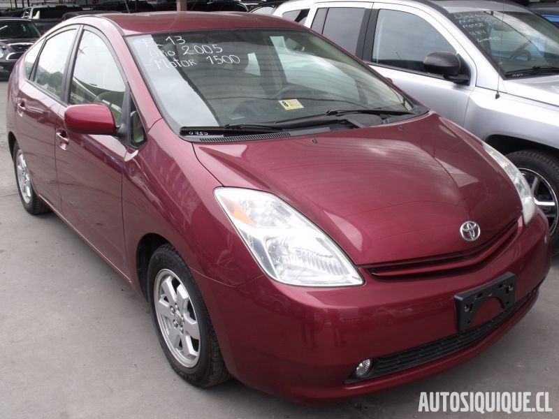 Archivo:Toyota Prius 2 USDM MY2004 - 2005.jpeg