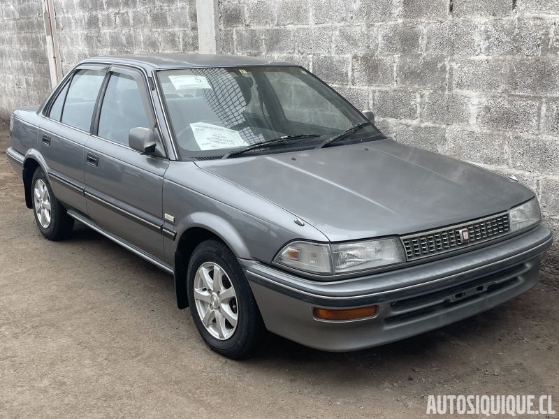 Archivo:Toyota Corolla 6 05-1989 - 06-1991.jpeg