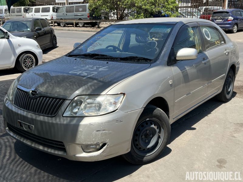 Archivo:Toyota Corolla 9 04-2004 - 10-2006 LUXEL.jpeg