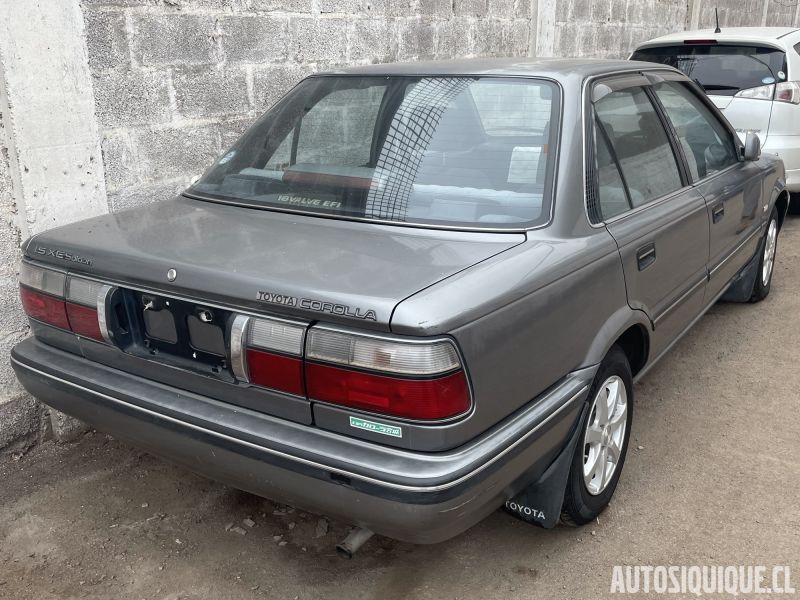 Archivo:Toyota Corolla 6 05-1989 - 06-1991 REAR.jpeg