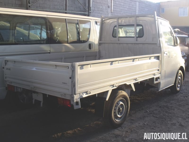 Archivo:Lite Ace Truck 5 01-2008 - 06-2012 REAR.jpeg