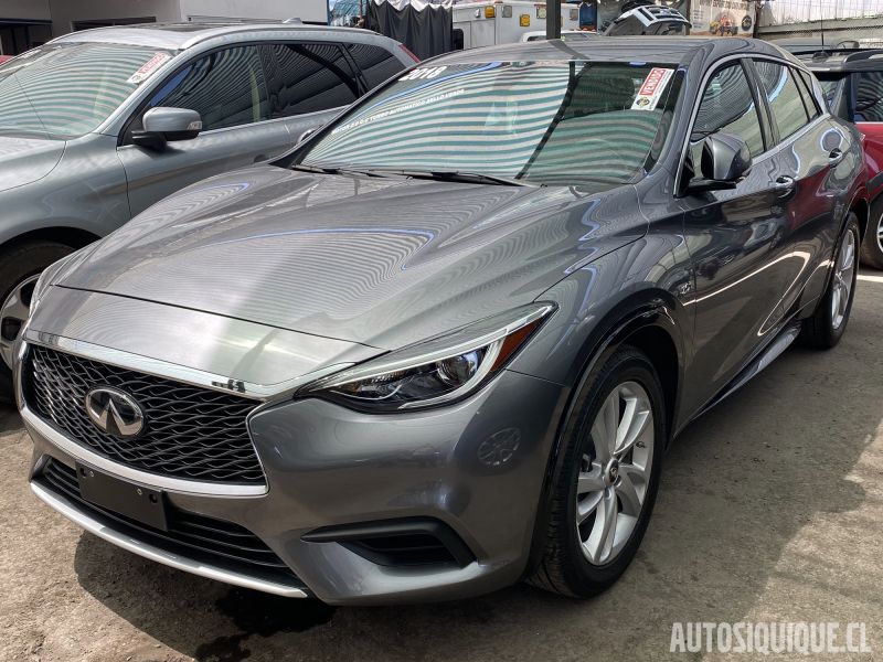Archivo:Infiniti QX30 FRONT.jpeg