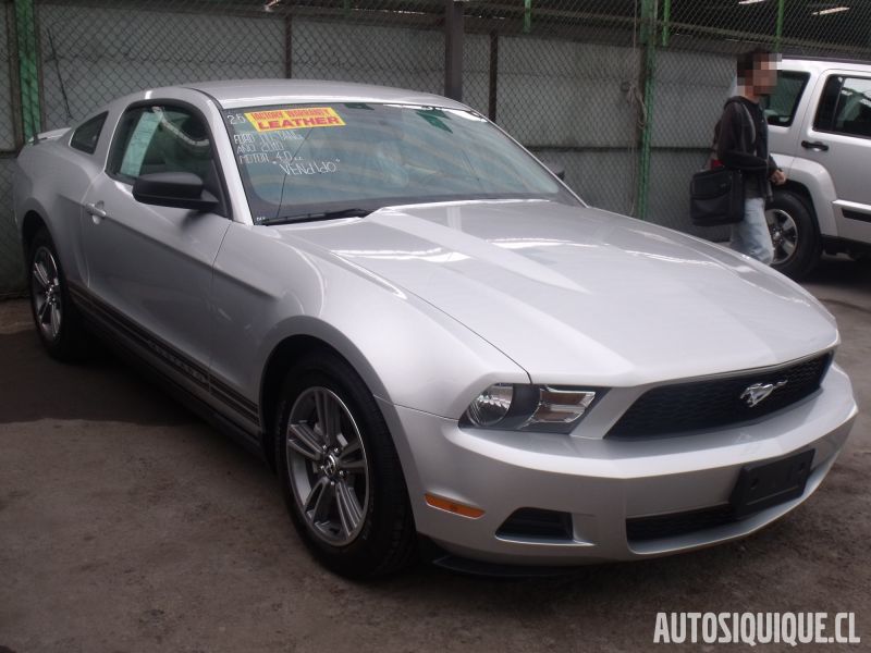 Archivo:Mustang 5 MY2010 - 2012.jpeg