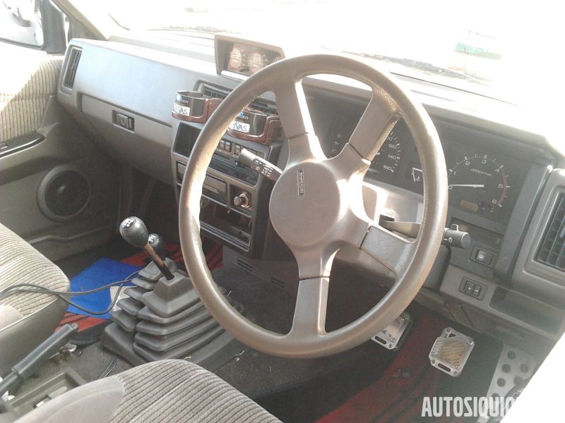 Archivo:Nissan Terrano 1 10-1989 - 01-1993 Interior.jpeg
