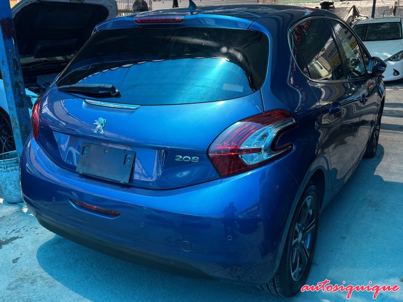 Archivo:Peugeot 208 JDM 11-2012 - 10-2015 REAR.jpeg