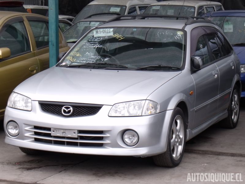 Archivo:Mazda Familia 9 hatchback SPORT20 08-1999 - 10-2000.jpeg