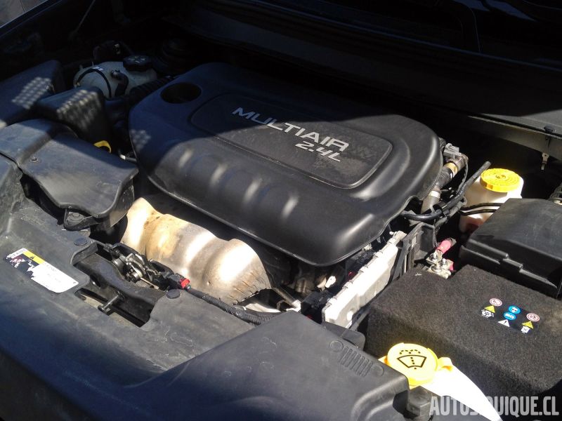 Archivo:Jeep Cherokee KL TIGERSHARK ENGINE USDM.jpeg