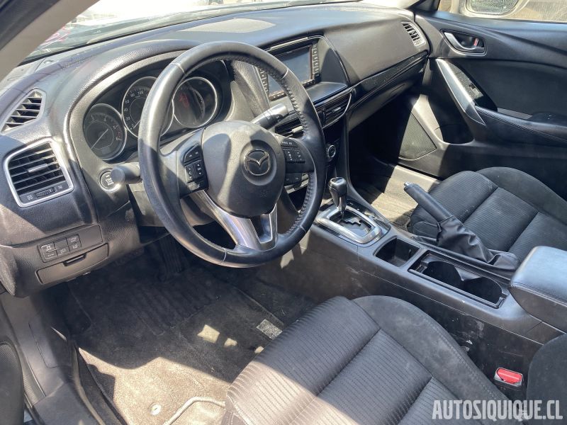 Archivo:Mazda Atenza 3 11-2012 - 01-2015 INTERIOR RHD CONV.jpeg