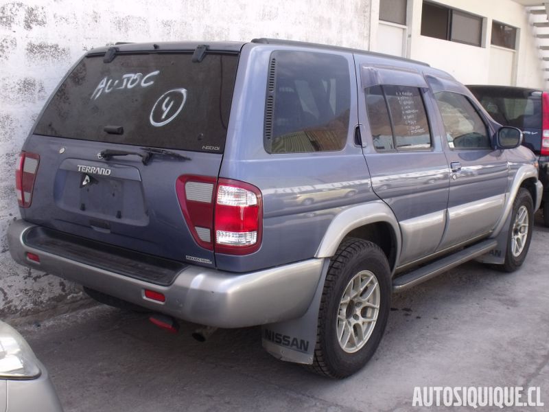 Archivo:Nissan Terrano 2 02-1999 - 08-2002 WIDEBODY REAR NO TIRE.jpeg