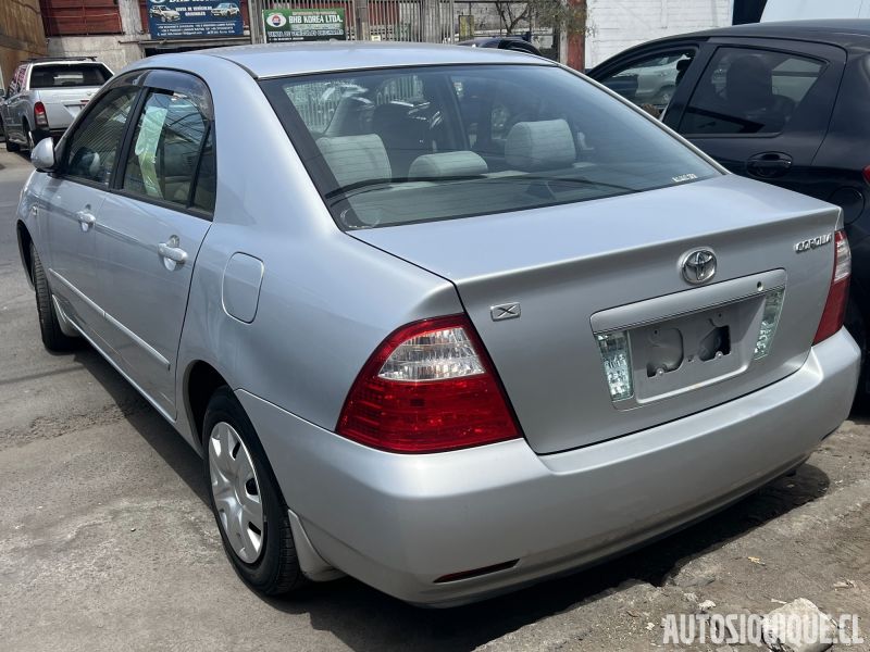 Archivo:Toyota Corolla 9 04-2004 - 10-2006 rear.jpeg