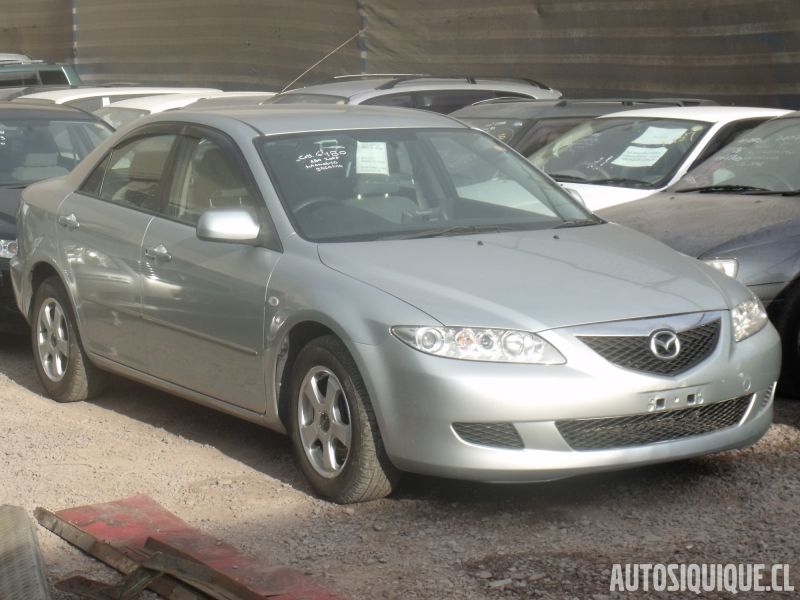 Archivo:Mazda Atenza 1 05-2002 - 06-2005.jpeg