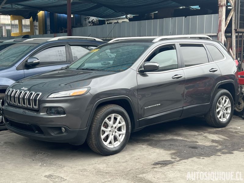 Archivo:Jeep Cherokee KL USDM MY2014 - 2018.jpeg