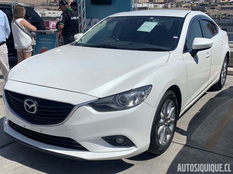 Archivo:Mazda Atenza 3 11-2012 - 01-2015.jpeg