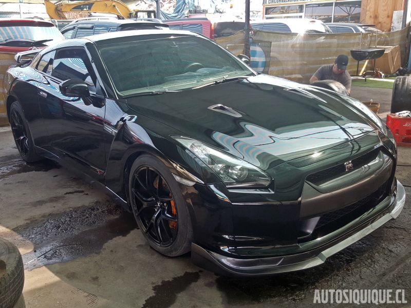 Archivo:GT-R USDM MY2009 - 2011 FRONT.jpeg