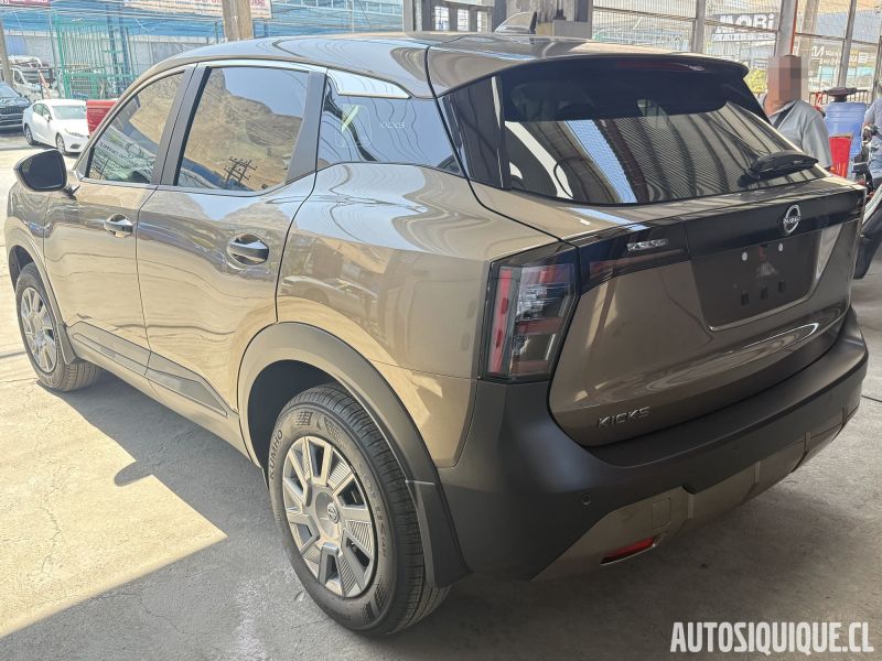 Archivo:Nissan Kicks 2 MY2025 Rear.jpeg