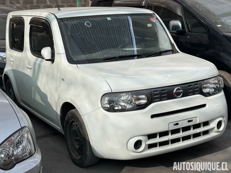 Archivo:Nissan Cube 3 frontal JDM.jpeg
