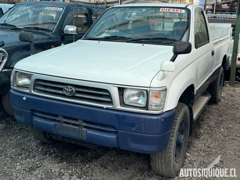 Archivo:Toyota Hilux 6 09-1997 - 08-2001 SINGLE CAB.jpeg