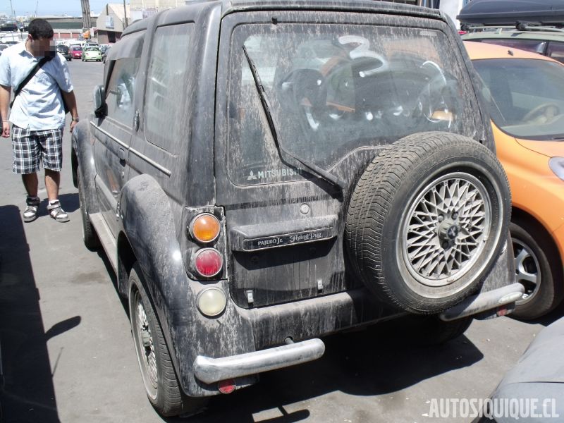 Archivo:PAJERO JR FLYING PUG.jpeg