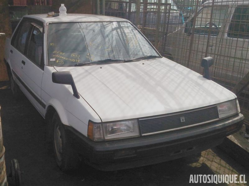 Archivo:Toyota Corolla 5 05-1983 - 05-1985.jpeg