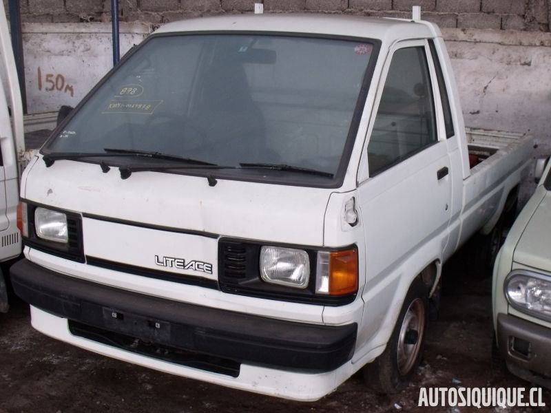 Archivo:Toyota Lite Ace Truck 3 10-1986 - 11-1996.jpeg