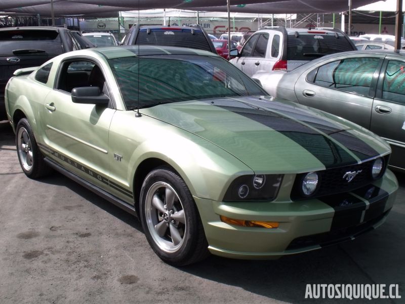 Archivo:Mustang 5 GT MY2005 - 2009.jpeg