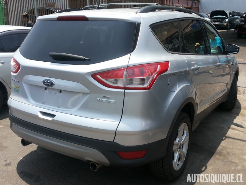 Archivo:Ford Escape 3 MY2013 - 2016 REAR.jpeg
