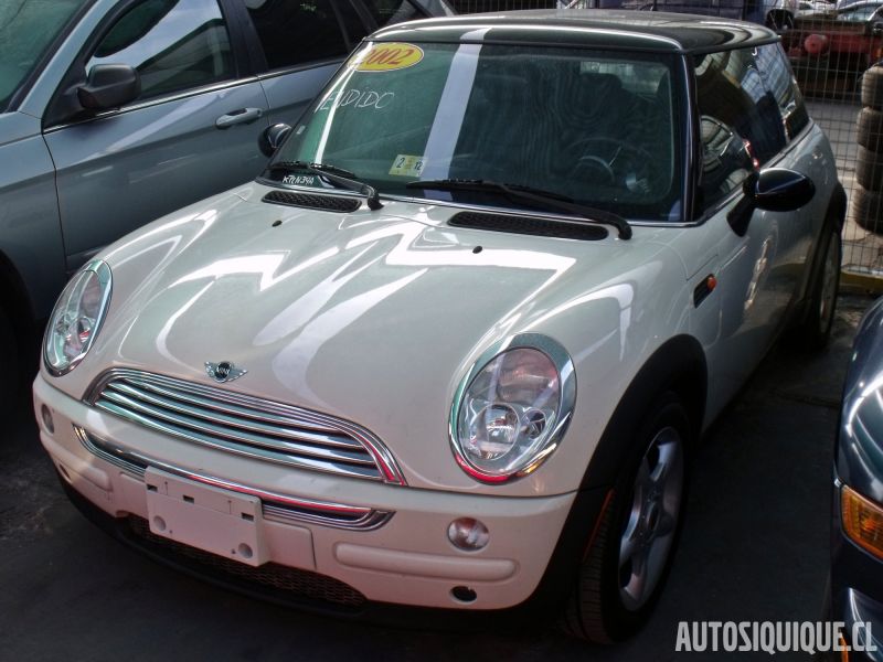 Archivo:Mini Hatch 1 USDM MY2002 - 2004.jpeg